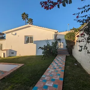 https://villa-de-los-suenos-25.1costadelsol.com