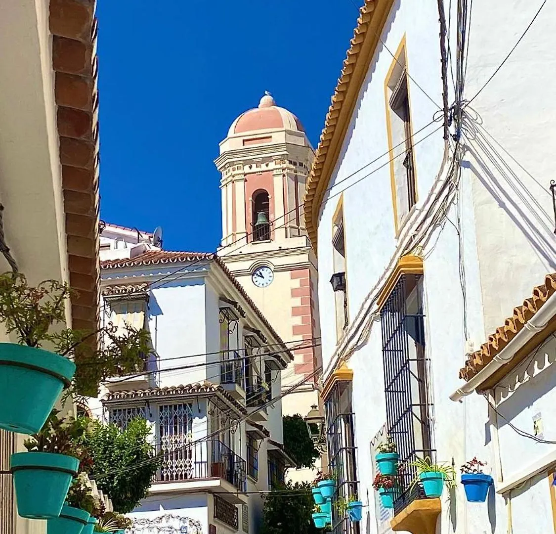 Apartment Loving Mediterranean Home Estepona